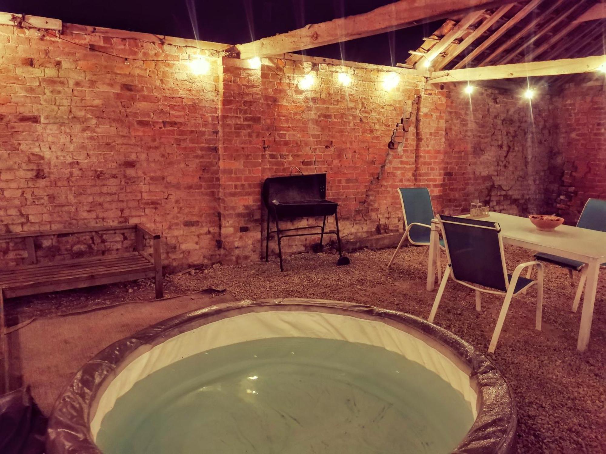 Lincoln Big Green Dome, Hot Tub, Projector, Firepit Washingborough Eksteriør bilde